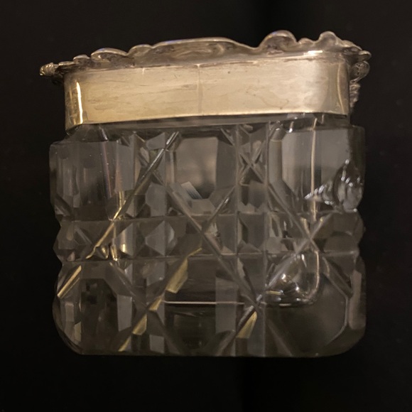 Antique English Silver & Hobnail Cut Crystal Trinket Box - Picture 7 of 16